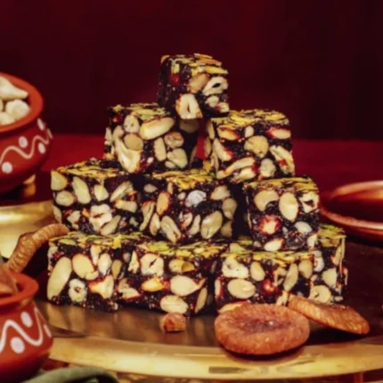 Dry Fruit Punch Anjeer Chikki